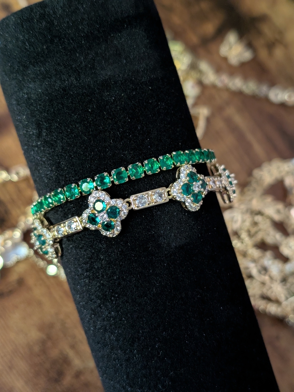 Gold Tone Emerald Green Clover Crystal Bracelet Set